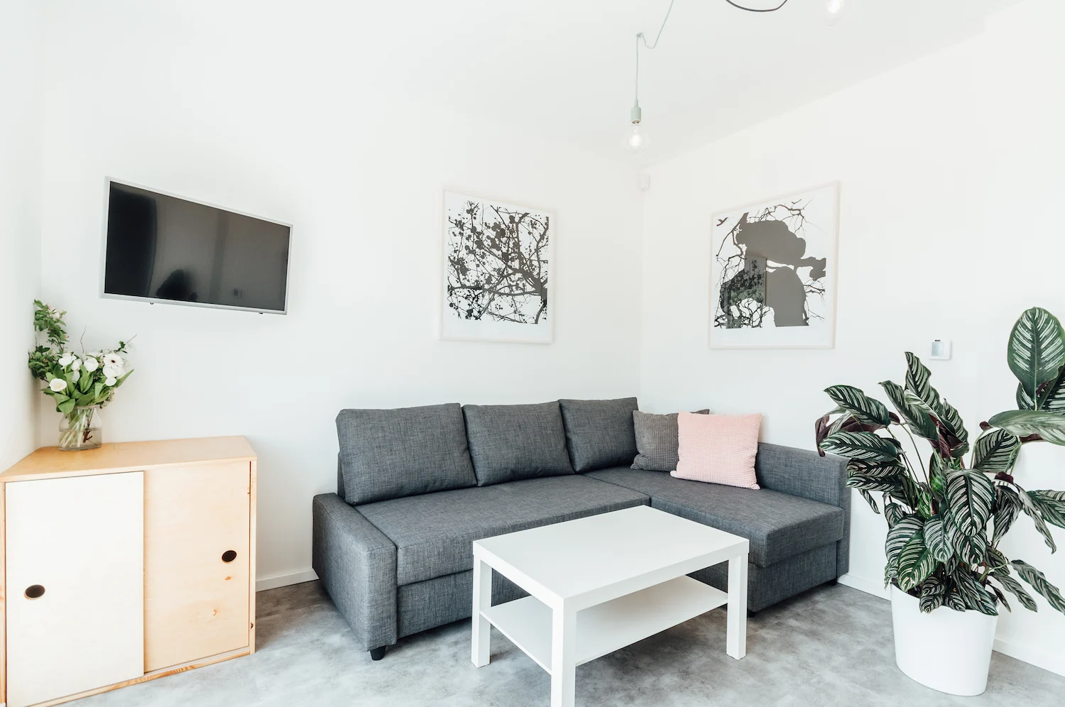 Apartmán 2 — interiér, terasa a výhledy